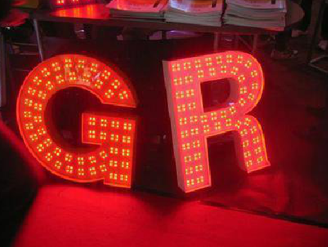 十堰LED发光字常见的安装误区。